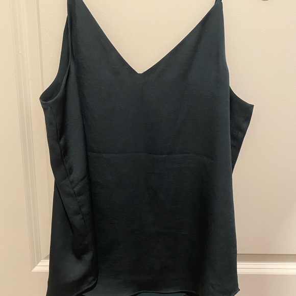 Top - Picture 2 of 4